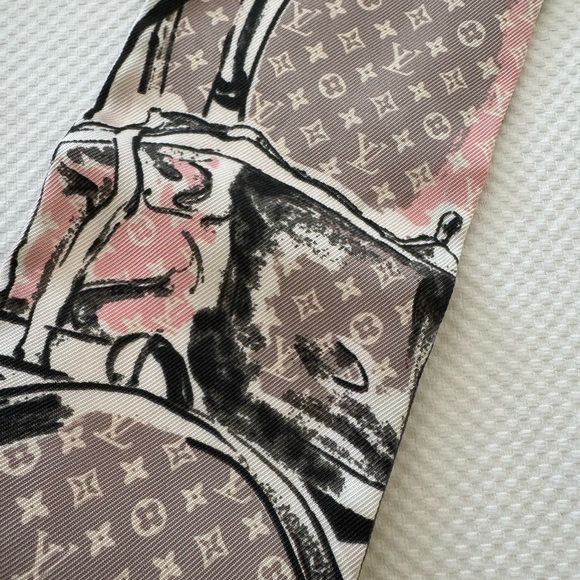 Louis Vuitton, 100% authentic, silk bandeau - Picture 3 of 11